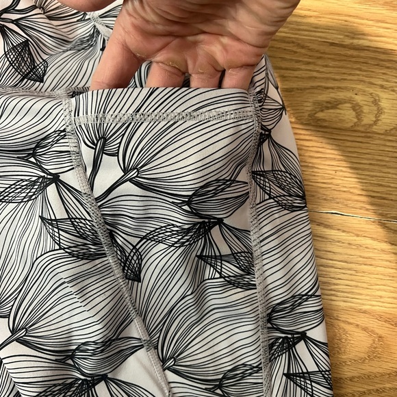 Limitless Legging - Picture 5 of 9